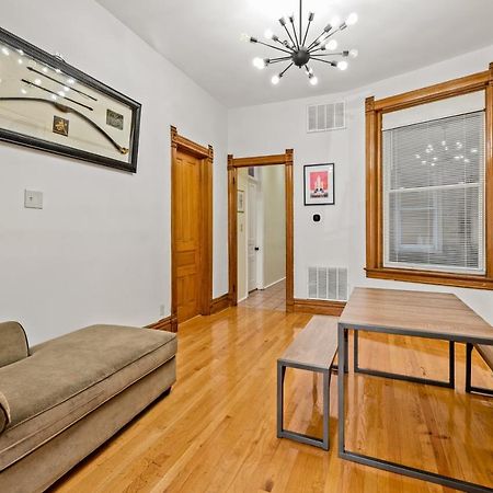 Lincoln Park Gem Apartment Chicago Exterior photo